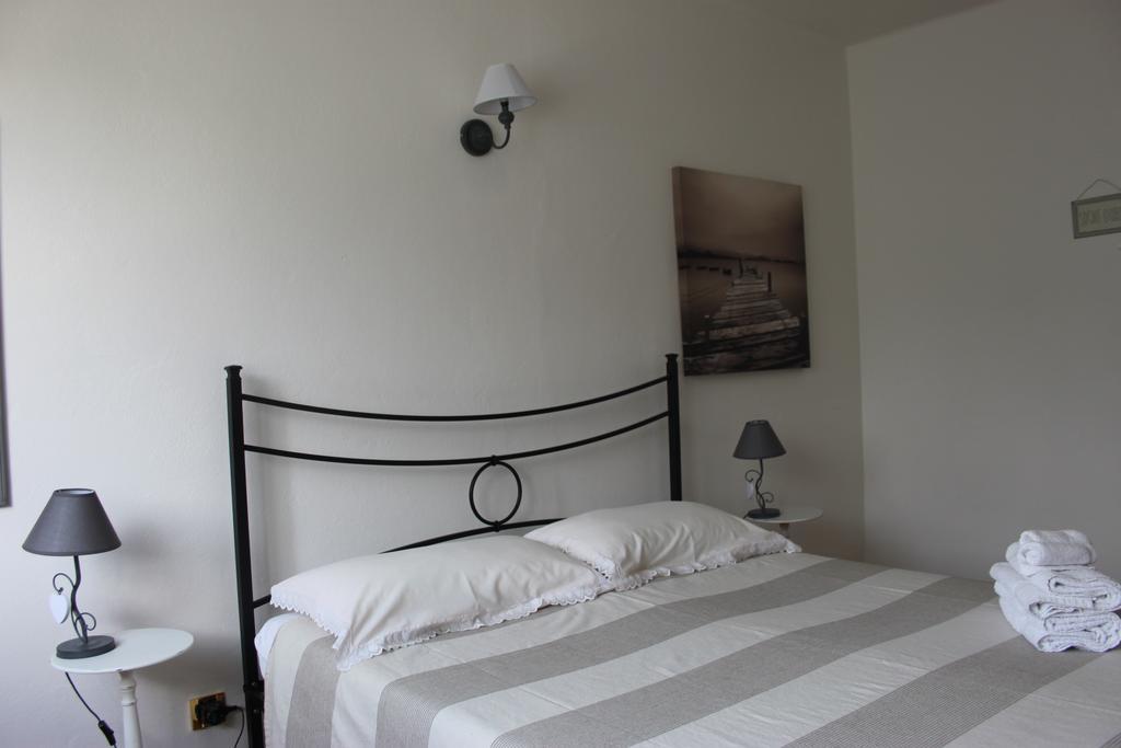 Bed And Breakfast Anna Isera Dış mekan fotoğraf